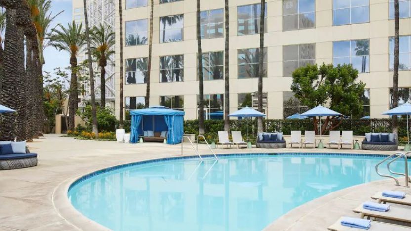 Hyatt Regency Orange County Pool