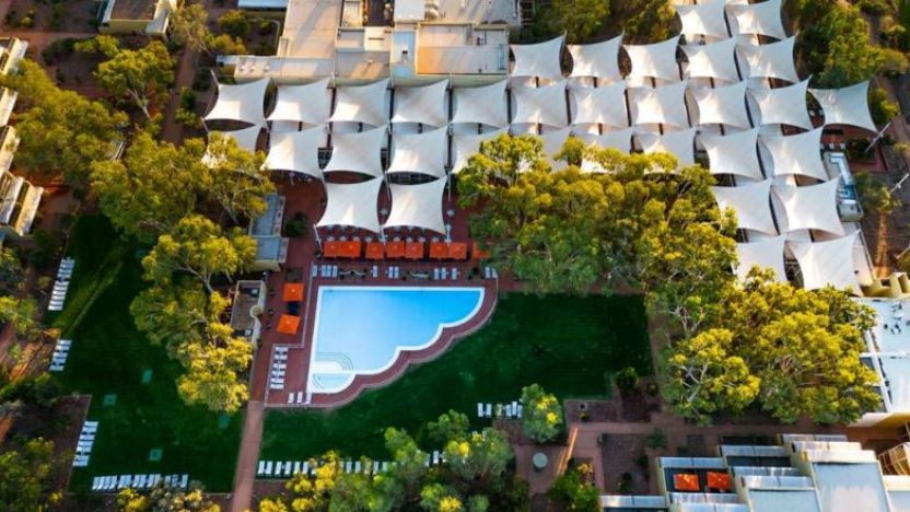 Sails in the Desert, Uluru